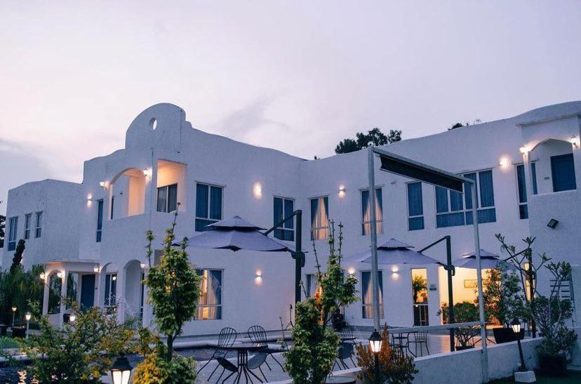 מסג'יד טנה The Arjana Resort מראה חיצוני תמונה